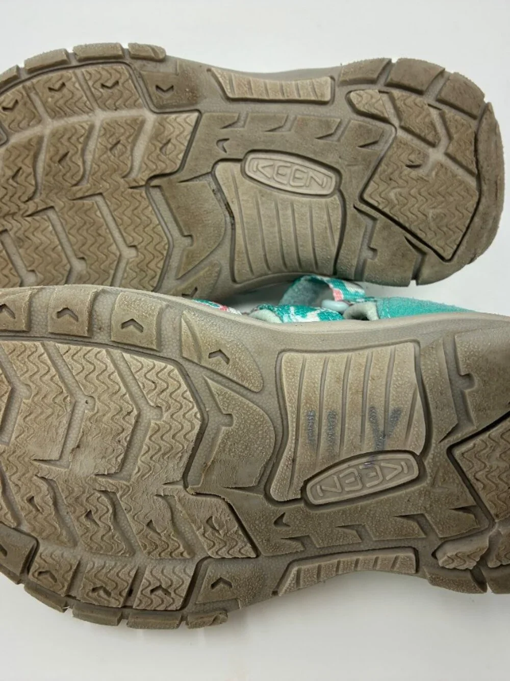 KEEN Newport H2 Kids Sandals Size 11 Turquoise Floral Water Hiking Shoes
